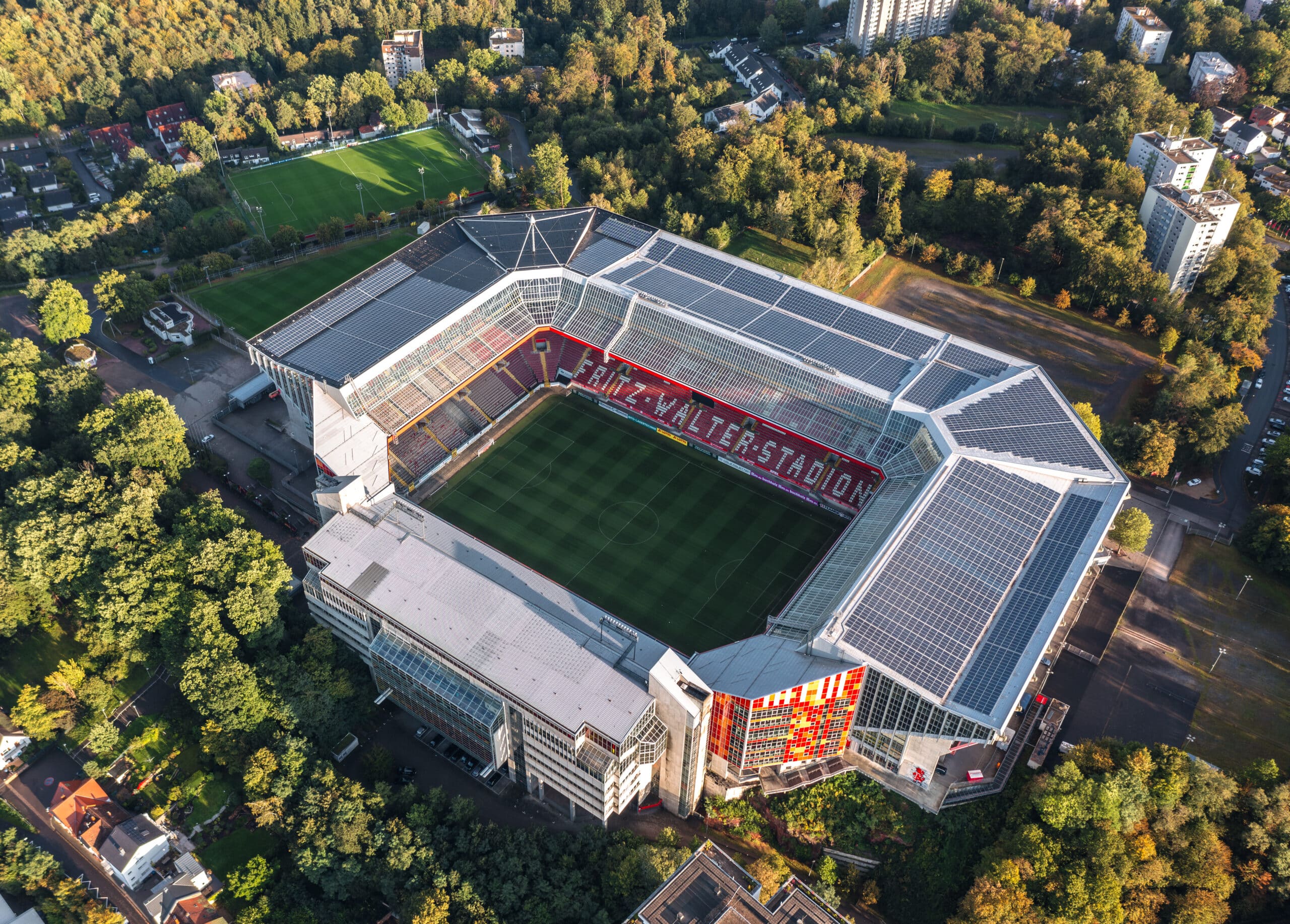 Das Stadion vom FC Kaiserslautern aus der Vogelperspektive